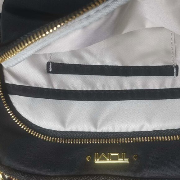 brand new reduced TUMI Voyageur Troy Crossbody bag black classic Registered - Picture 11 of 14